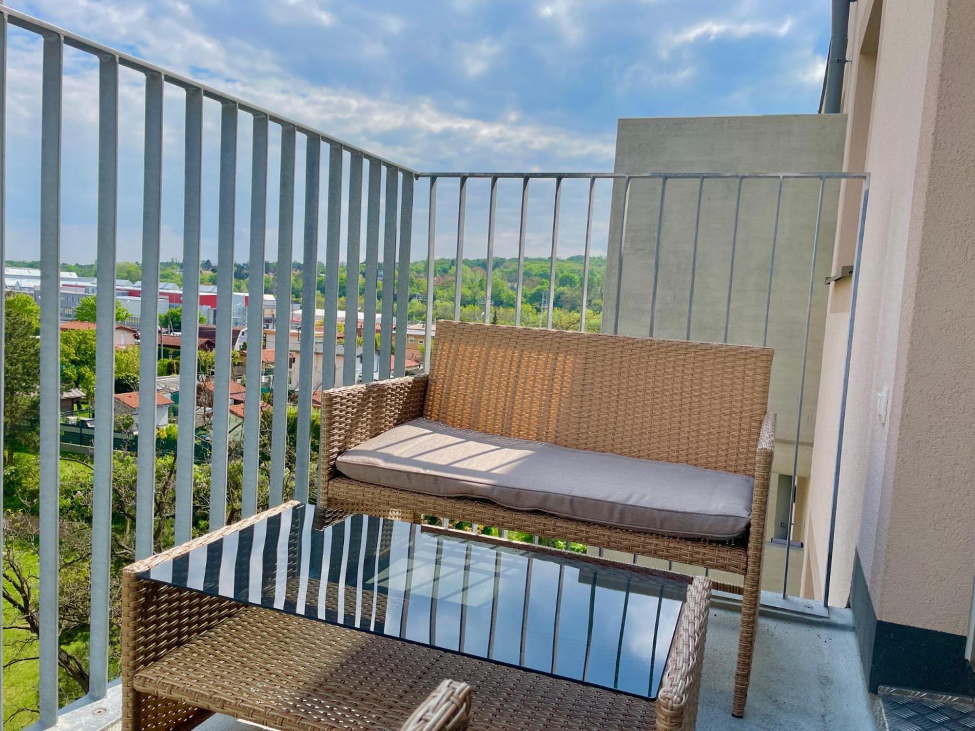 Bright Modern Flat With Balcony Apartment เวียนนา ภายนอก รูปภาพ